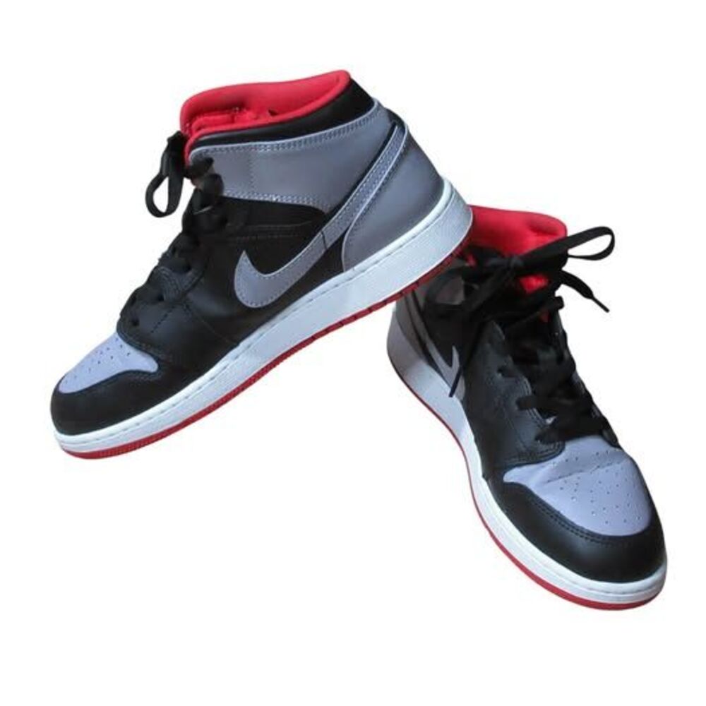 Air Jordan 1 Mid GS Big Boys 6.5Y Black/Cement Gray/Fire Red